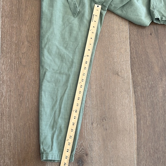 Abercrombie & Fitch Button-Up Utility Jumpsuit in Olive Green size small - Picture 10 of 13